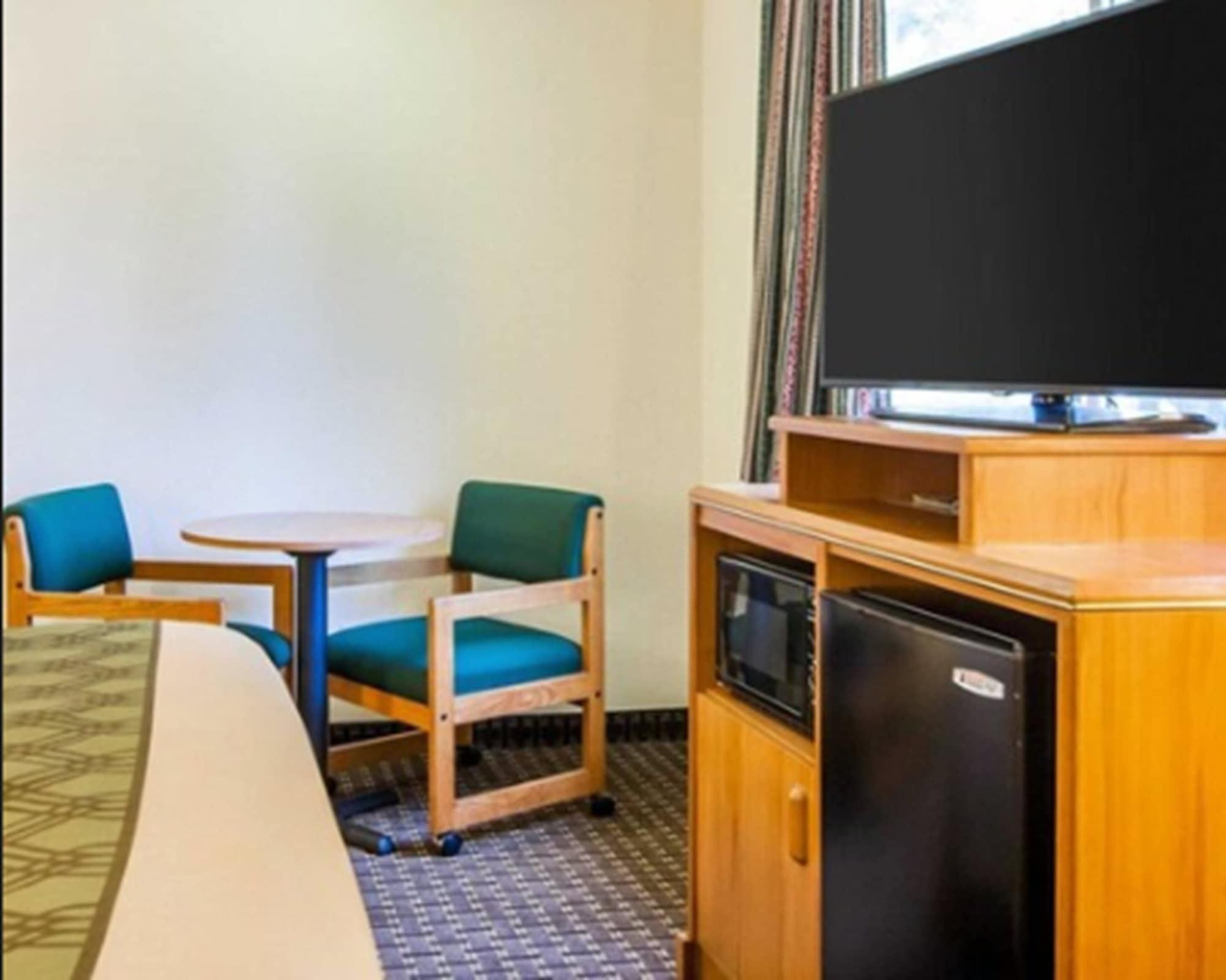 Hotel 6 Or Southeast 2*
