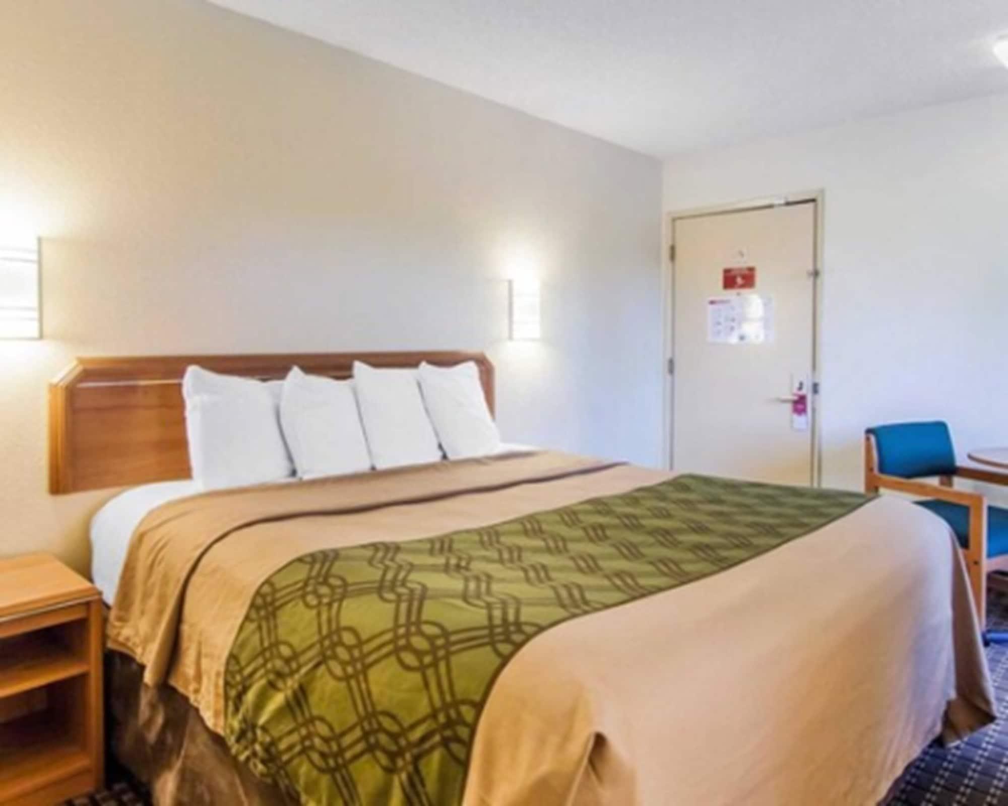 Hotel 6 Or Southeast Portland