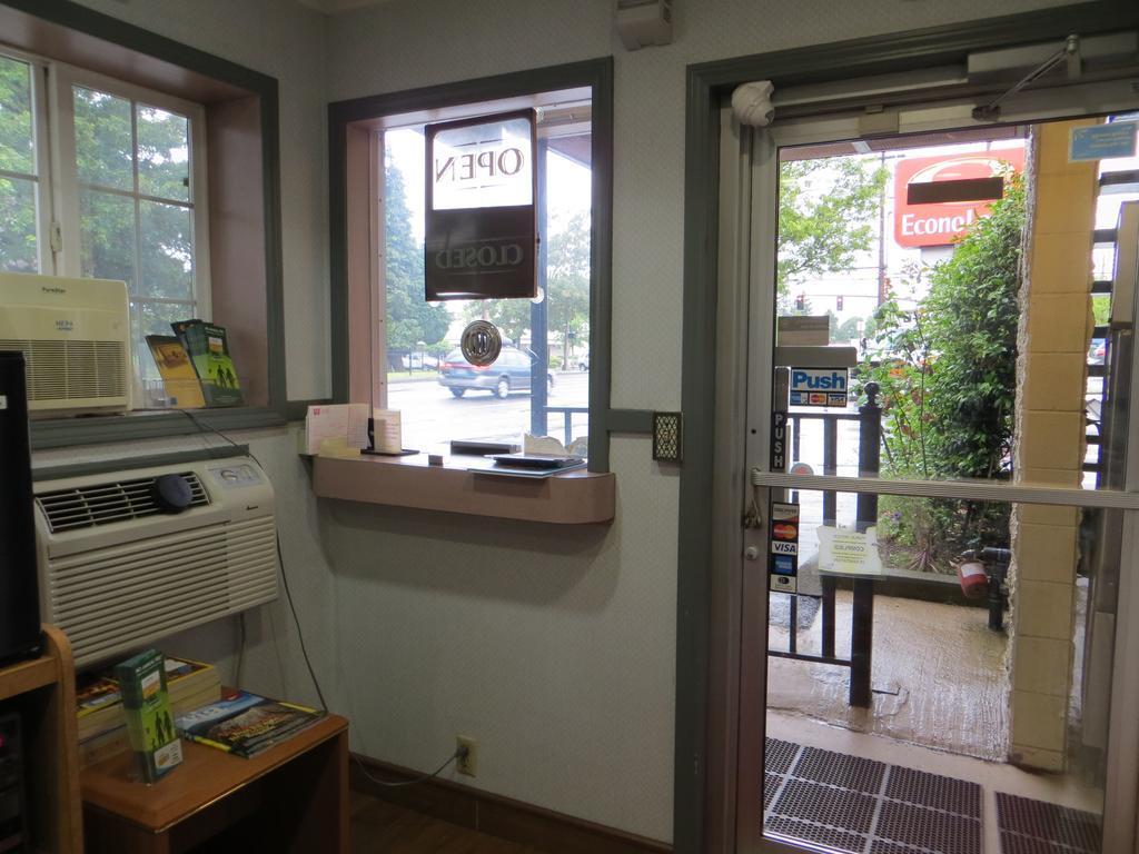 Hotel 6 Or Southeast Portland