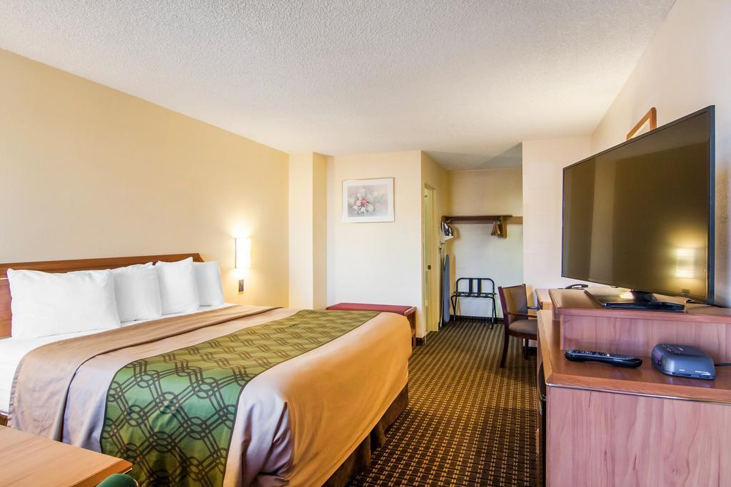 Hotel 6 Or Southeast