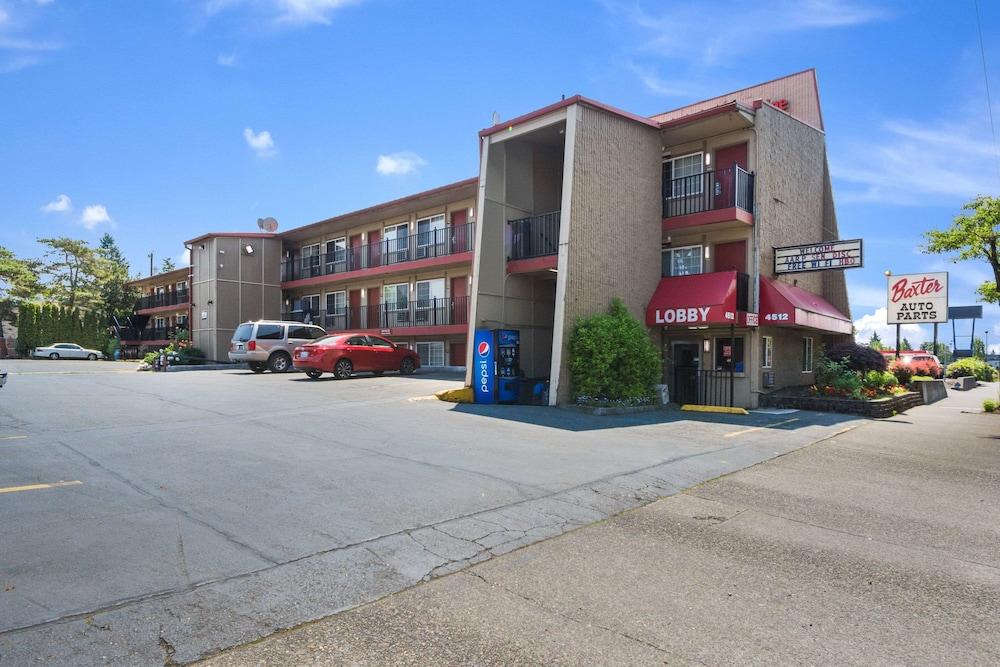 Hotel 6 Or Southeast