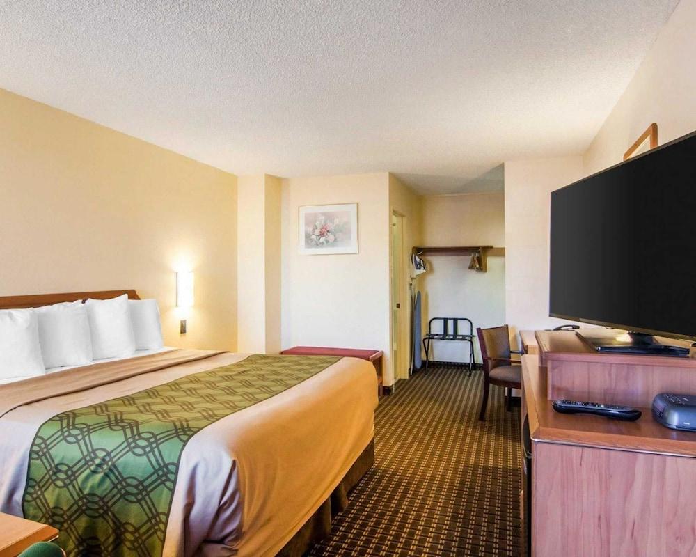 6 Or Southeast Hotel 2*