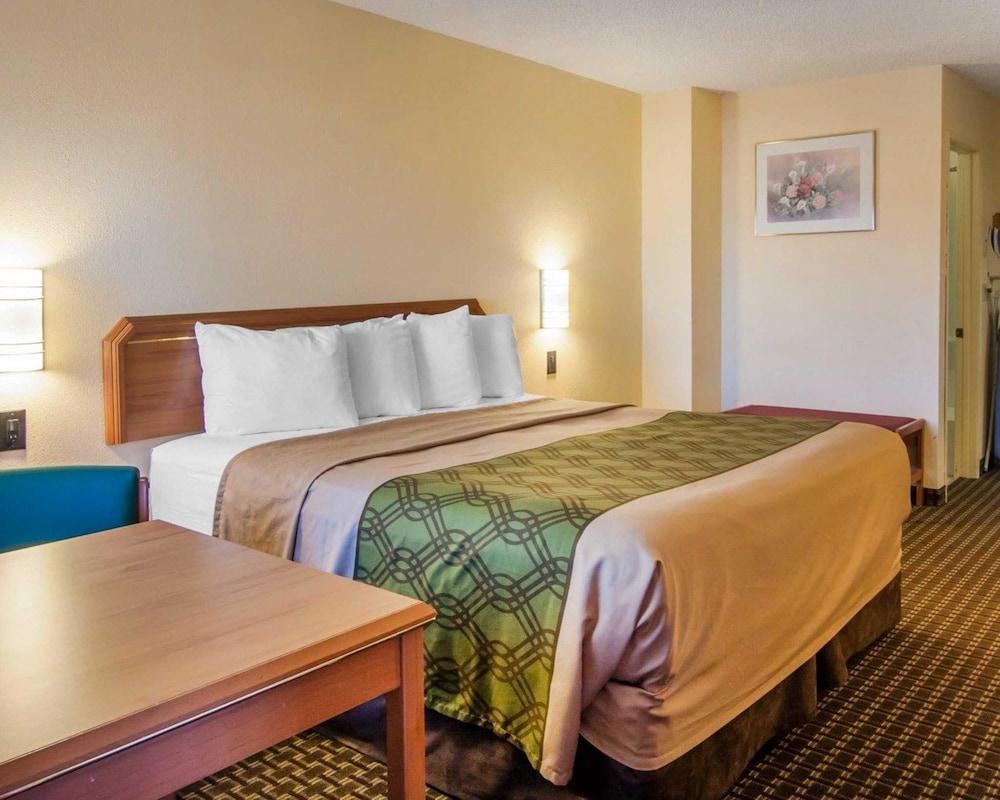 Hotel 6 Or Southeast Portland