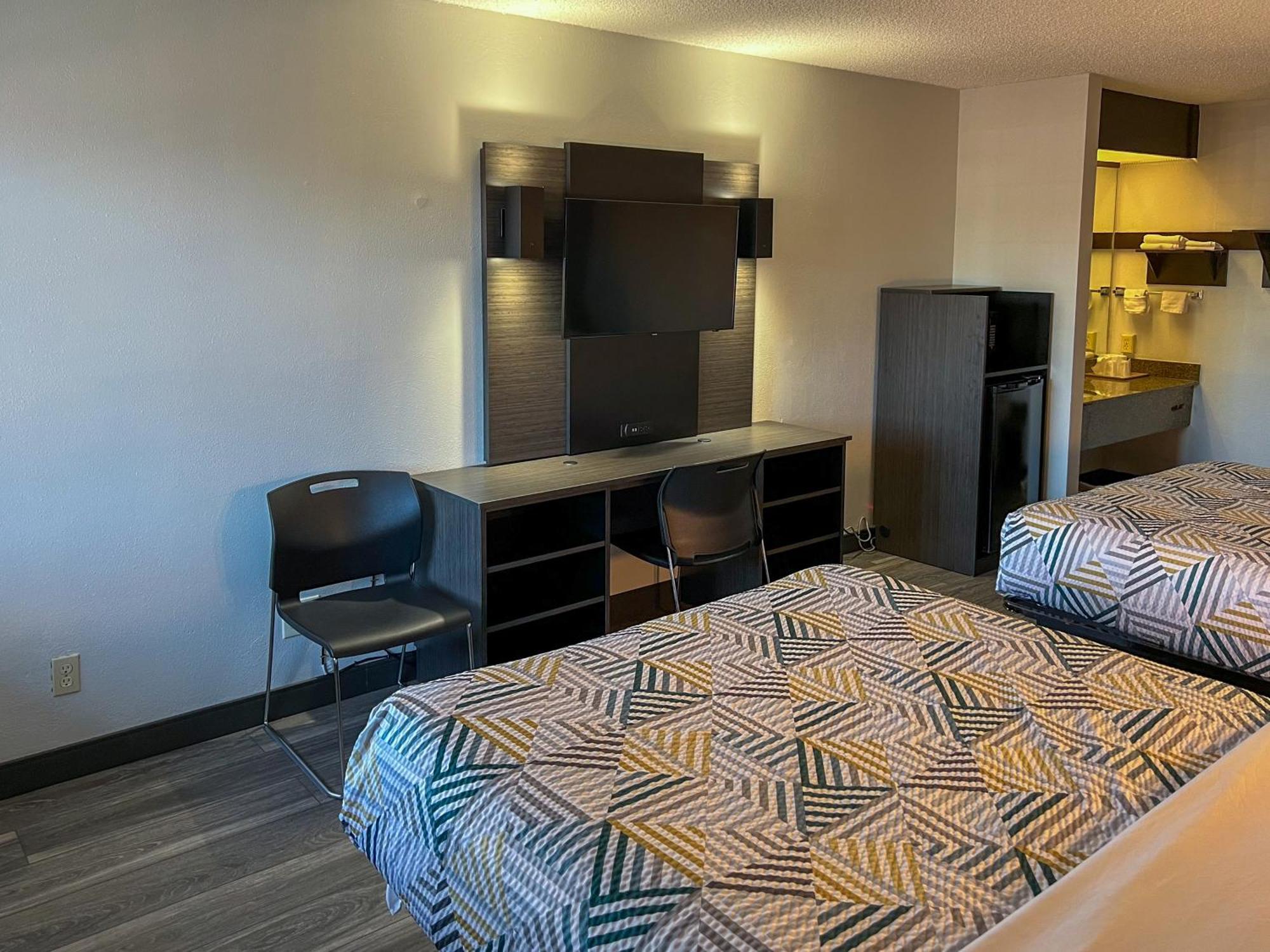 6 Or Southeast Hotel Portland