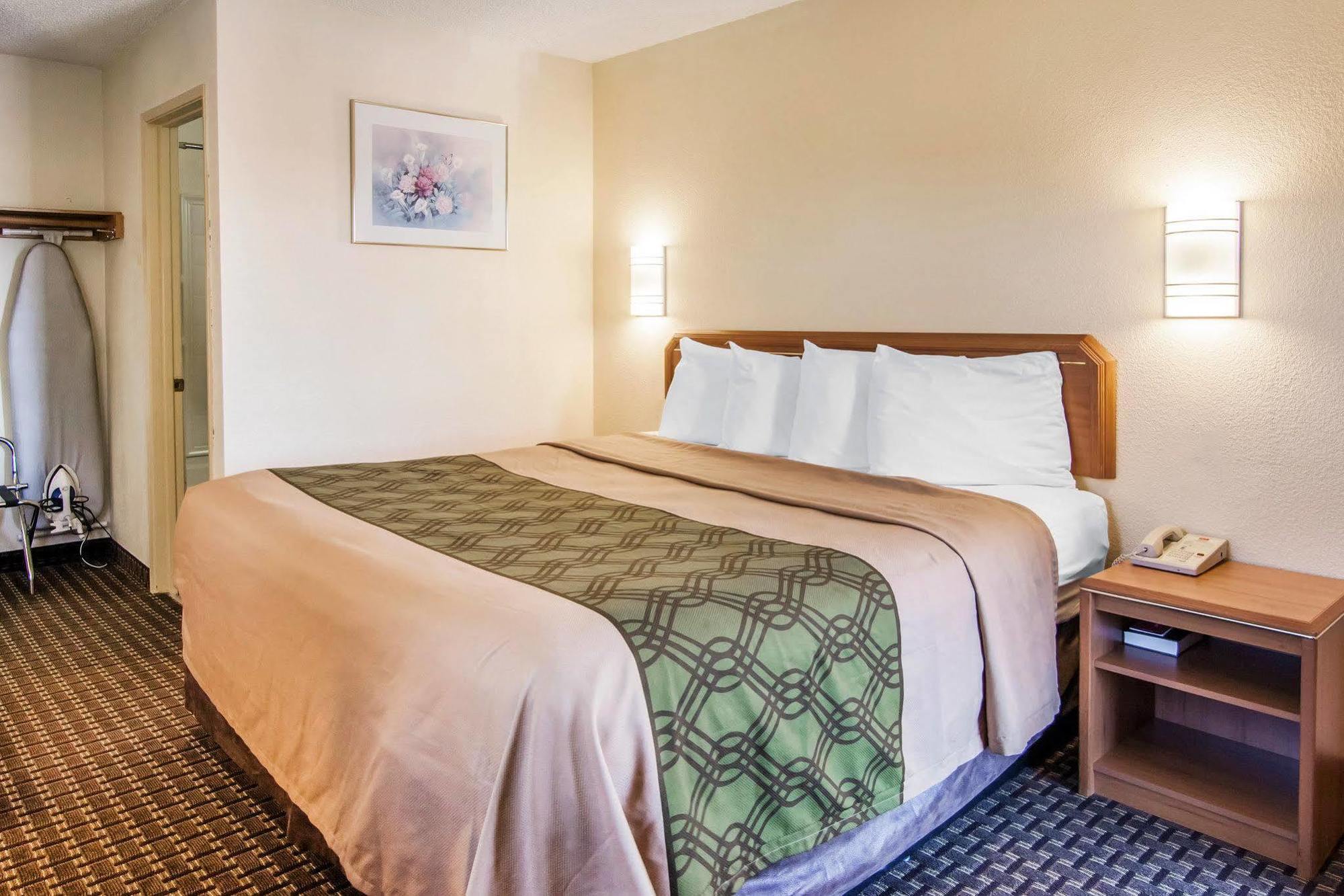 Hotel 6 Or Southeast Portland